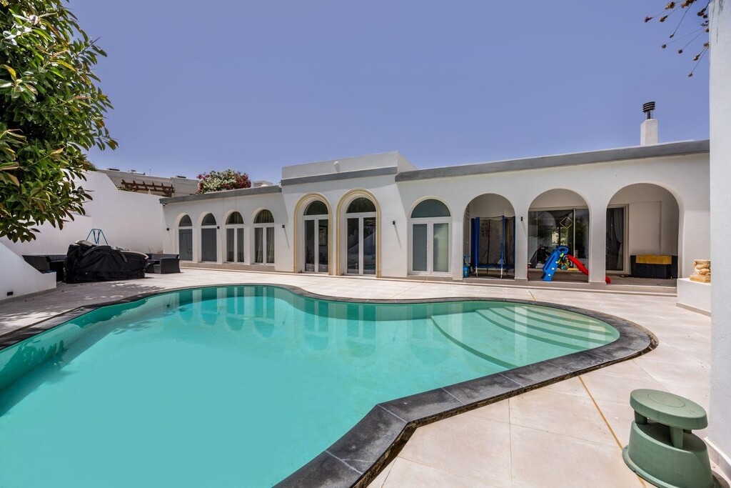 santa-maria-estate-villa-for-sale-prime-location-christies-malta